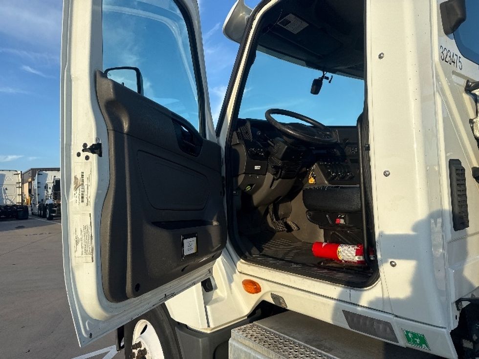 Day Cab Tractor-Heavy Duty Tractors-International-2019-LT625-Fort Worth-TX-344,055\n\t\tmiles-$ 28,750 - Image 9