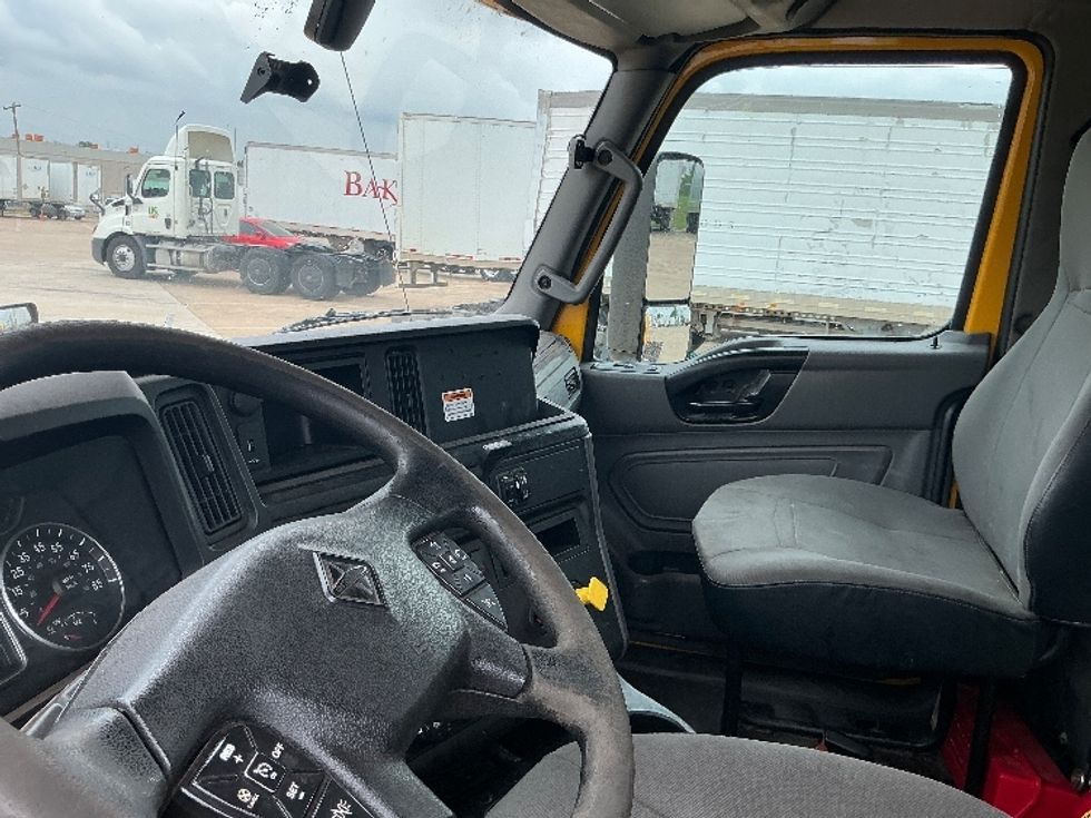 Day Cab Tractor-Heavy Duty Tractors-International-2019-LT625-Fort Worth-TX-352,421\n\t\tmiles-$ 25,750 - Image 10