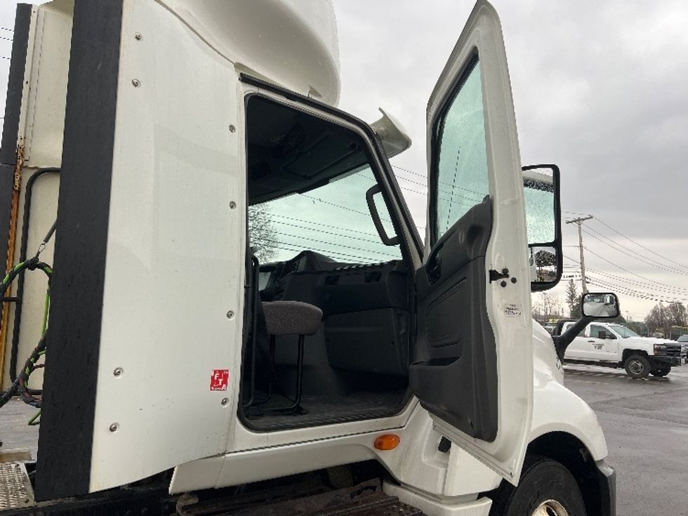 Day Cab Tractor-Heavy Duty Tractors-International-2019-LT625-Fredonia-NY-282,958\n\t\tmiles-$ 45,250 - Image 12