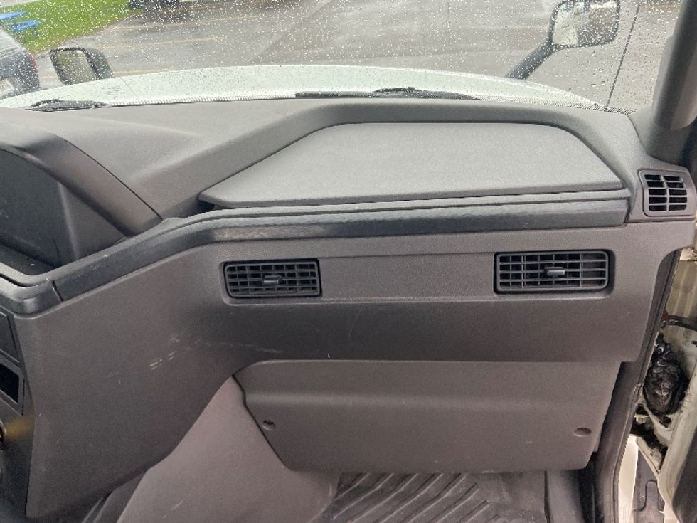 Day Cab Tractor-Heavy Duty Tractors-International-2019-LT625-Fredonia-NY-282,958\n\t\tmiles-$ 45,250 - Image 13