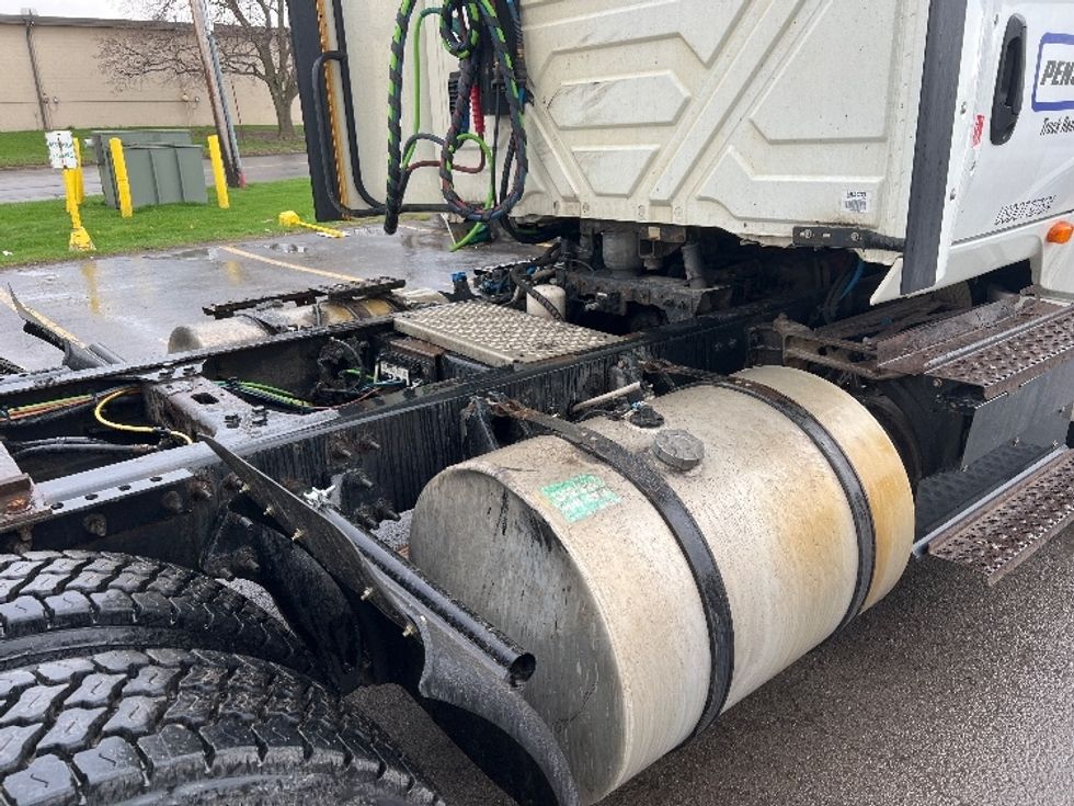 Day Cab Tractor-Heavy Duty Tractors-International-2019-LT625-Fredonia-NY-282,958\n\t\tmiles-$ 45,250 - Image 18