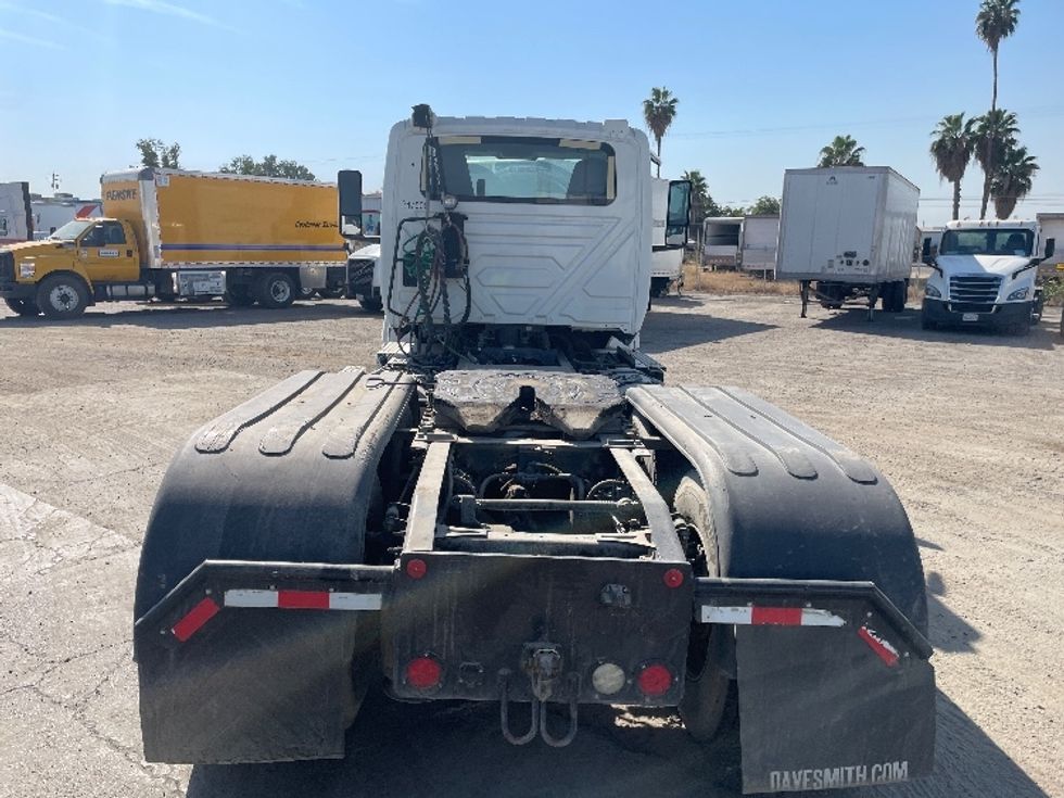 Day Cab Tractor-Heavy Duty Tractors-International-2019-LT625-Fresno-CA-164,069\n\t\tmiles-$ 53,500 - Image 6