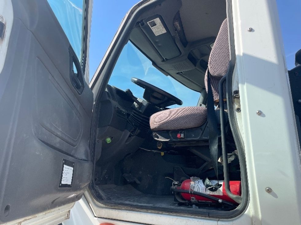 Day Cab Tractor-Heavy Duty Tractors-International-2019-LT625-Fresno-CA-164,069\n\t\tmiles-$ 53,500 - Image 9