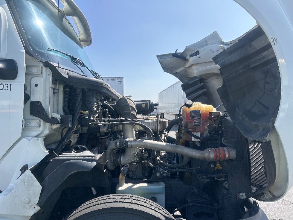 Day Cab Tractor-Heavy Duty Tractors-International-2019-LT625-Fresno-CA-167,264\n\t\tmiles-$ 28,500 - Image 14