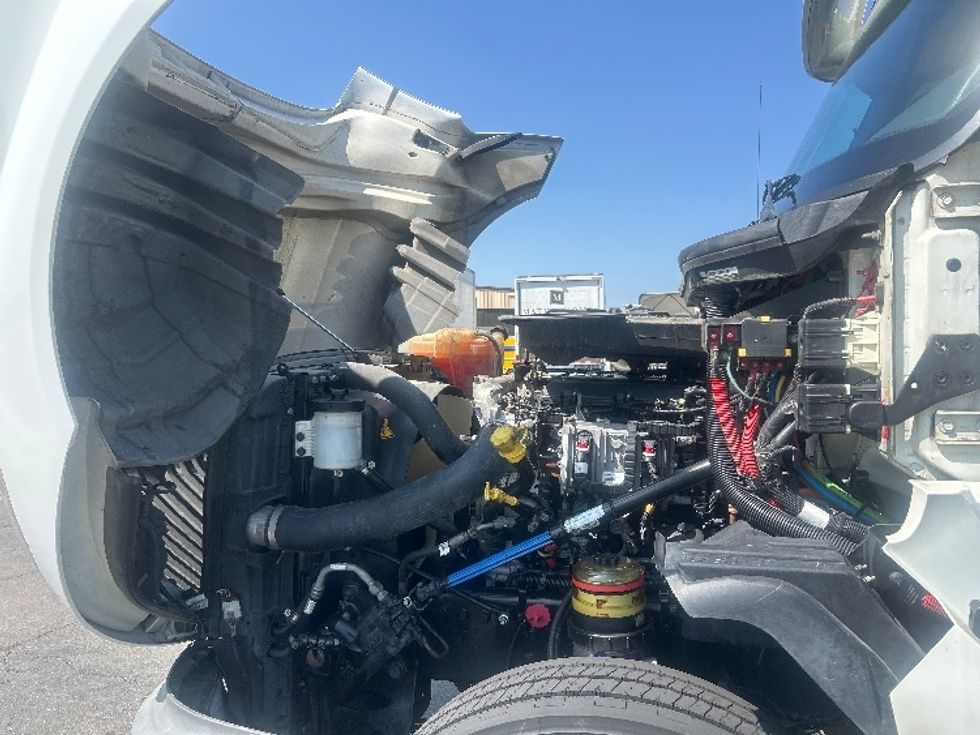 Day Cab Tractor-Heavy Duty Tractors-International-2019-LT625-Fresno-CA-167,264\n\t\tmiles-$ 28,500 - Image 15