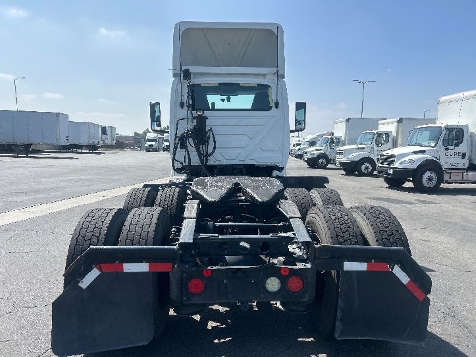 Day Cab Tractor-Heavy Duty Tractors-International-2019-LT625-Fresno-CA-167,264\n\t\tmiles-$ 28,500 - Image 6