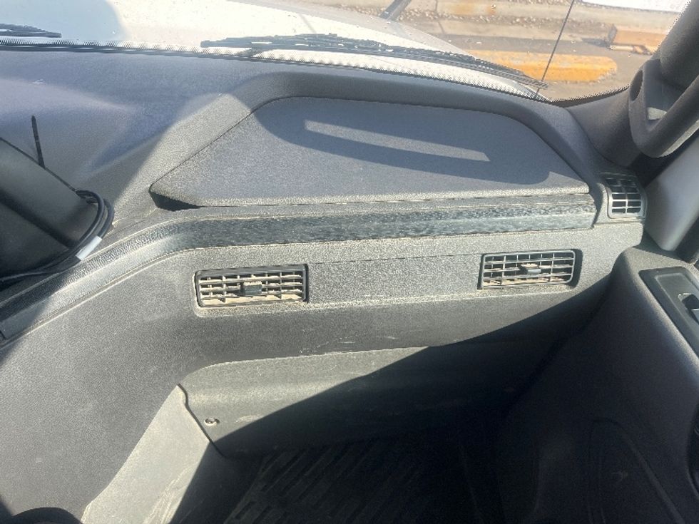 Day Cab Tractor-Heavy Duty Tractors-International-2019-LT625-Fresno-CA-180,147\n\t\tmiles-$ 30,750 - Image 13