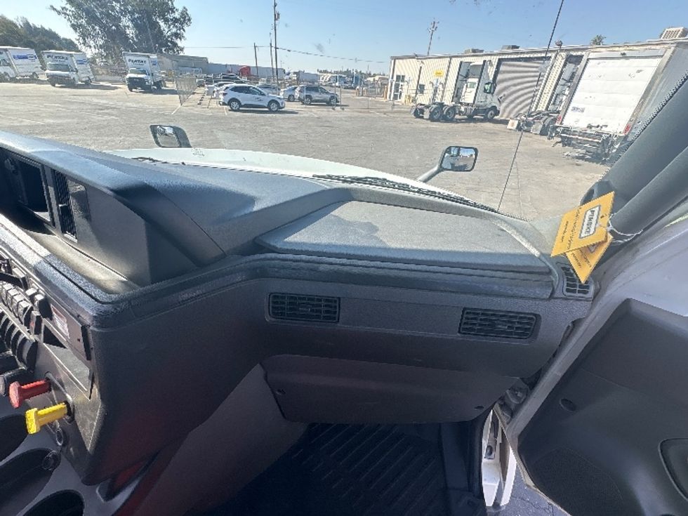 Day Cab Tractor-Heavy Duty Tractors-International-2019-LT625-Fresno-CA-243,910\n\t\tmiles-$ 30,000 - Image 11