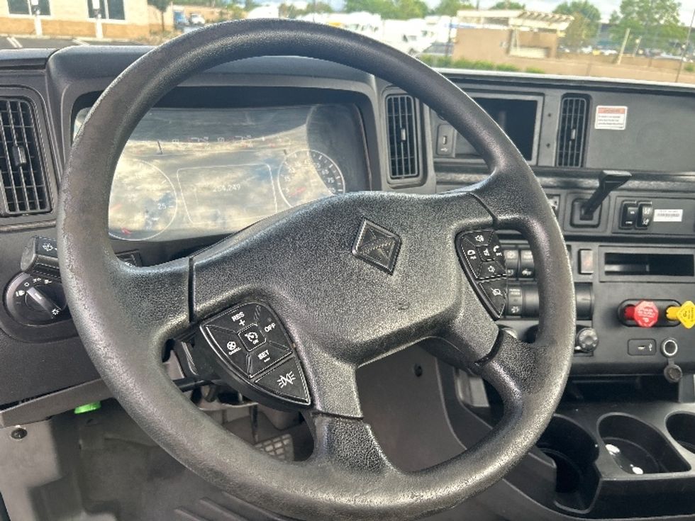 Day Cab Tractor-Heavy Duty Tractors-International-2019-LT625-Fresno-CA-254,248\n\t\tmiles-$ 27,500 - Image 10