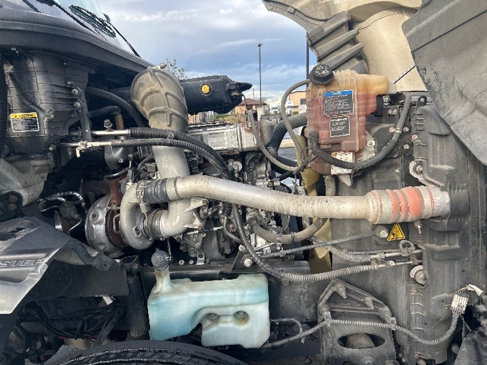 Day Cab Tractor-Heavy Duty Tractors-International-2019-LT625-Fresno-CA-254,248\n\t\tmiles-$ 27,500 - Image 15