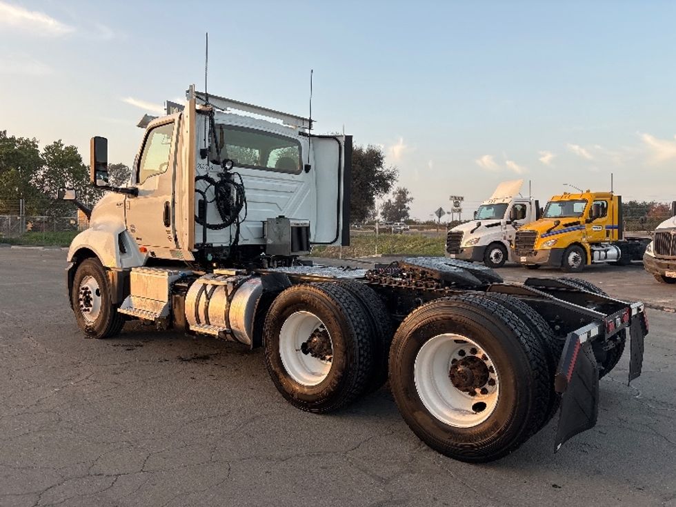 Day Cab Tractor-Heavy Duty Tractors-International-2019-LT625-Fresno-CA-295,666\n\t\tmiles-$ 30,750 - Image 5