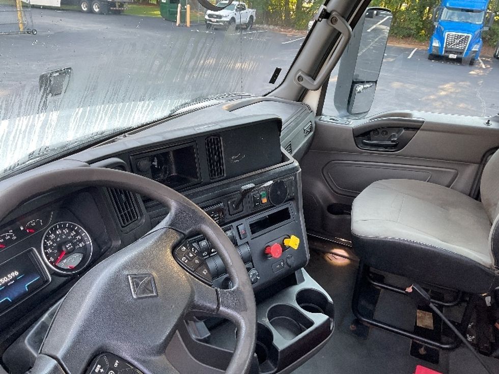 Day Cab Tractor-Heavy Duty Tractors-International-2019-LT625-Gainesville-GA-250,524\n\t\tmiles-$ 36,000 - Image 10
