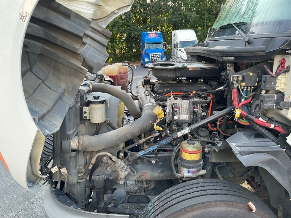 Day Cab Tractor-Heavy Duty Tractors-International-2019-LT625-Gainesville-GA-250,524\n\t\tmiles-$ 36,000 - Image 15