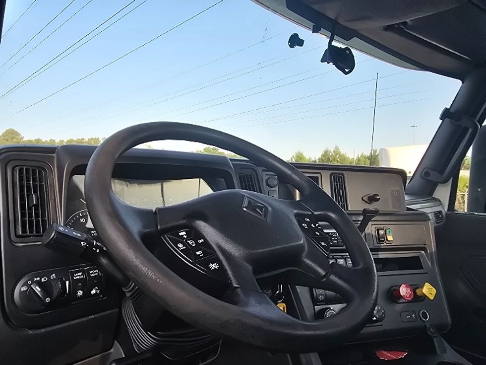 Day Cab Tractor-Heavy Duty Tractors-International-2019-LT625-Gainesville-GA-325,364\n\t\tmiles-$ 30,750 - Image 10