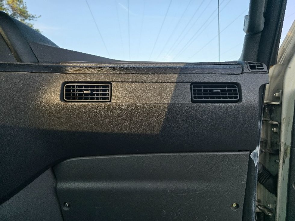 Day Cab Tractor-Heavy Duty Tractors-International-2019-LT625-Gainesville-GA-325,364\n\t\tmiles-$ 30,750 - Image 13