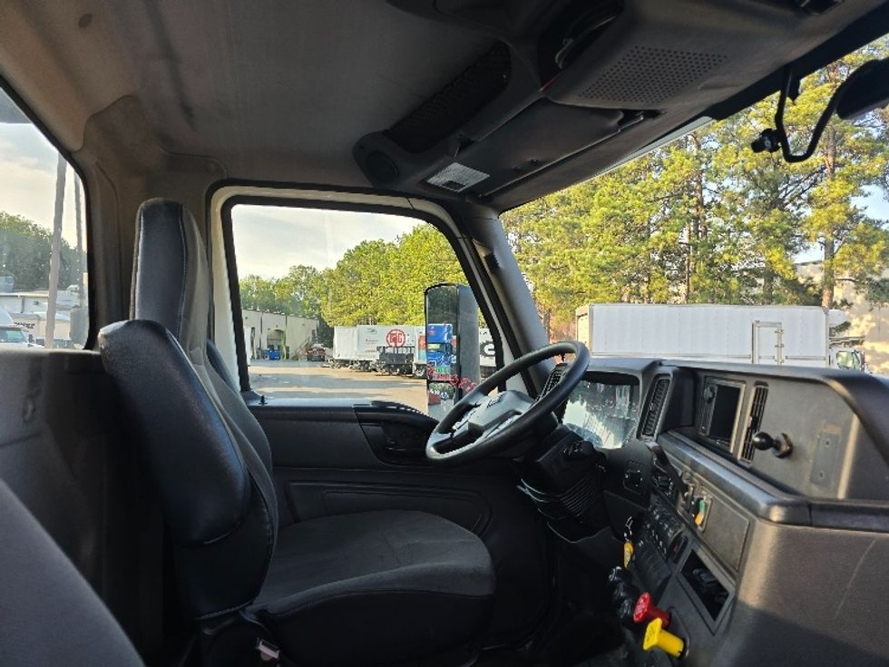 Day Cab Tractor-Heavy Duty Tractors-International-2019-LT625-Gainesville-GA-325,364\n\t\tmiles-$ 30,750 - Image 14