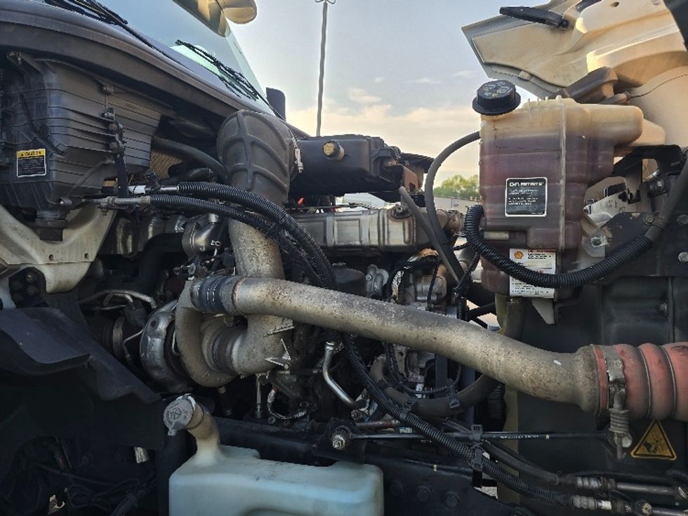 Day Cab Tractor-Heavy Duty Tractors-International-2019-LT625-Gainesville-GA-325,364\n\t\tmiles-$ 30,750 - Image 15