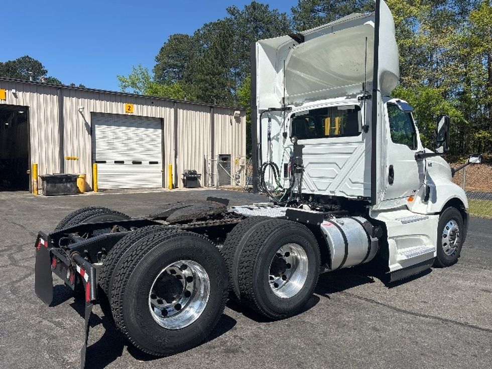 Day Cab Tractor-Heavy Duty Tractors-International-2019-LT625-Gainesville-GA-418,118\n\t\tmiles-$ 25,500 - Image 7