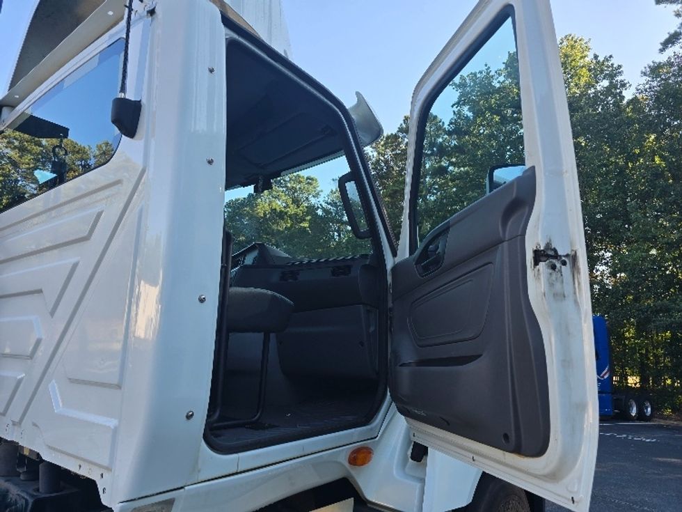 Day Cab Tractor-Heavy Duty Tractors-International-2019-LT625-Gainesville-GA-478,882\n\t\tmiles-$ 23,250 - Image 12