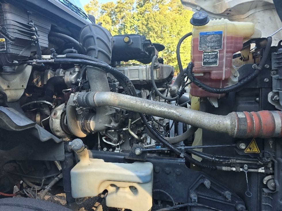Day Cab Tractor-Heavy Duty Tractors-International-2019-LT625-Gainesville-GA-478,882\n\t\tmiles-$ 23,250 - Image 15