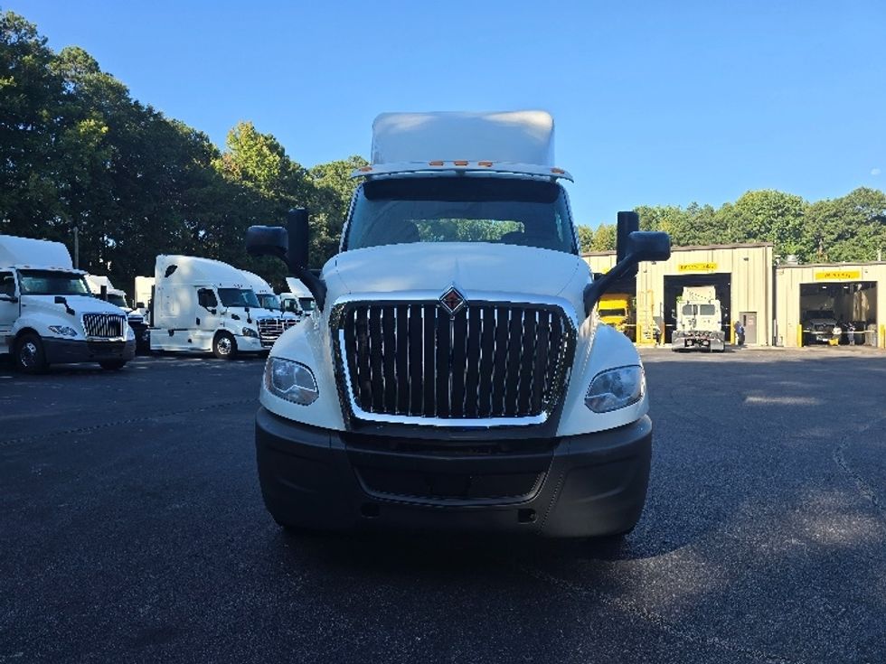 Day Cab Tractor-Heavy Duty Tractors-International-2019-LT625-Gainesville-GA-478,882\n\t\tmiles-$ 23,250 - Image 2