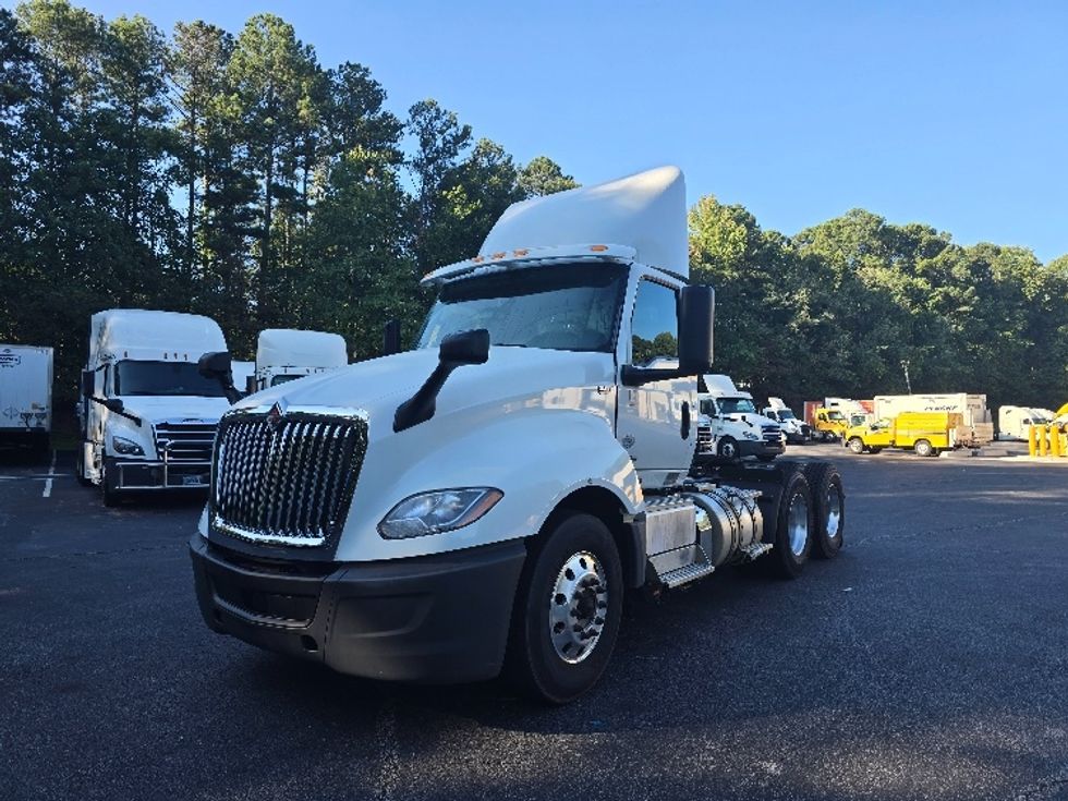 Day Cab Tractor-Heavy Duty Tractors-International-2019-LT625-Gainesville-GA-478,882\n\t\tmiles-$ 23,250 - Image 3