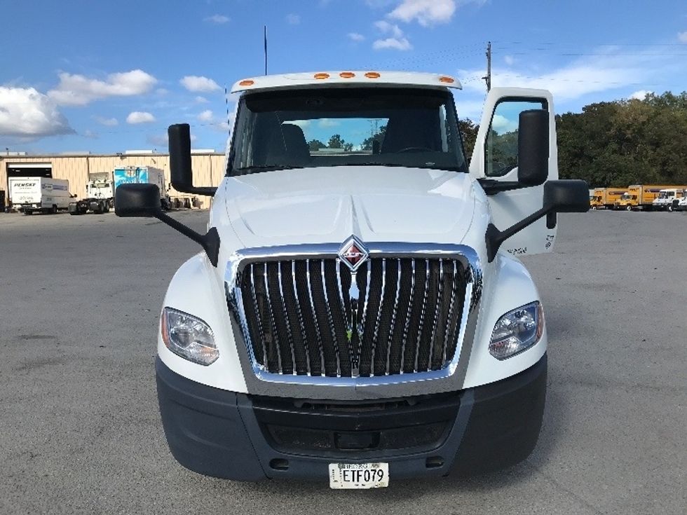 Day Cab Tractor-Heavy Duty Tractors-International-2019-LT625-Garden City-GA-176,573\n\t\tmiles-$ 30,250 - Image 2