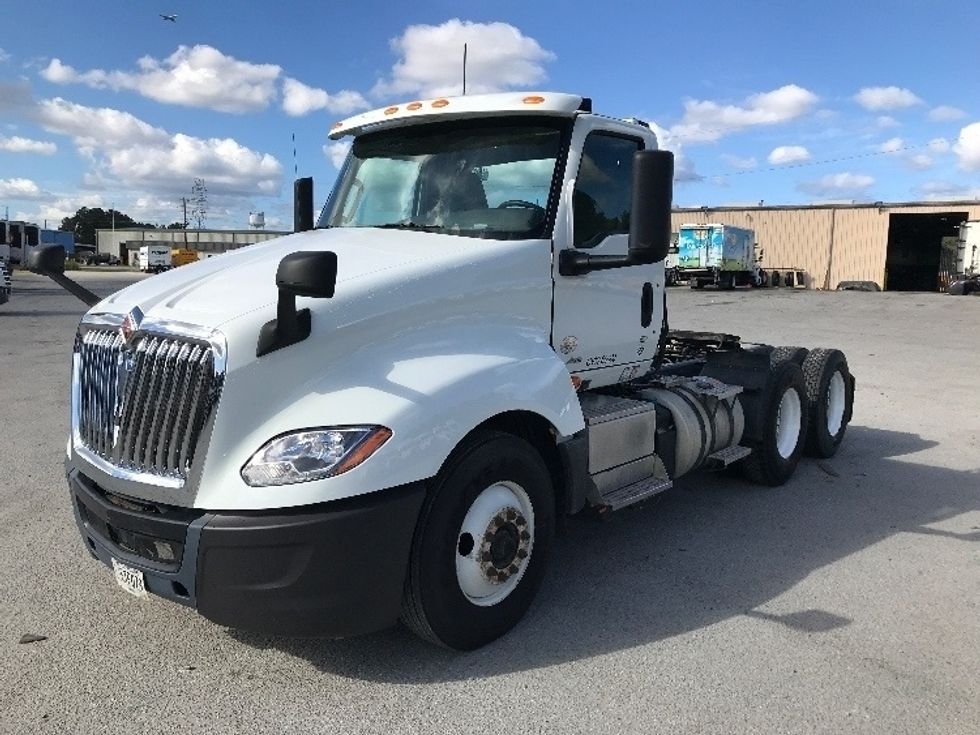 Day Cab Tractor-Heavy Duty Tractors-International-2019-LT625-Garden City-GA-176,573\n\t\tmiles-$ 30,250 - Image 3