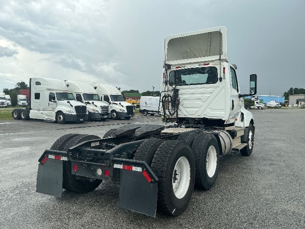 Day Cab Tractor-Heavy Duty Tractors-International-2019-LT625-Garden City-GA-233,941\n\t\tmiles-$ 27,250 - Image 7