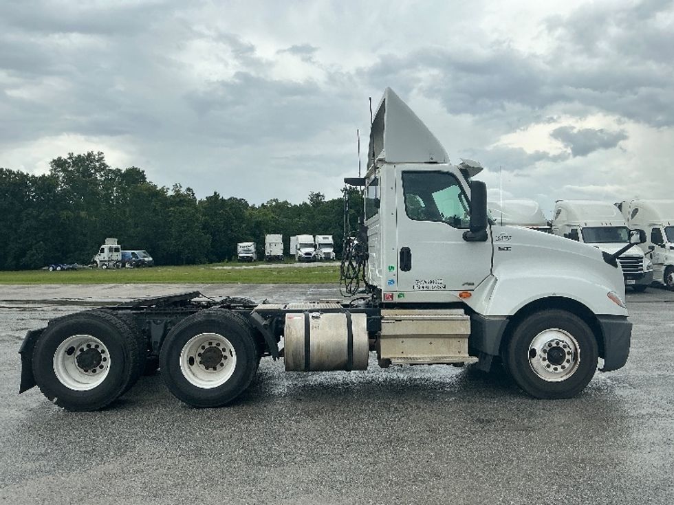Day Cab Tractor-Heavy Duty Tractors-International-2019-LT625-Garden City-GA-233,941\n\t\tmiles-$ 27,250 - Image 8