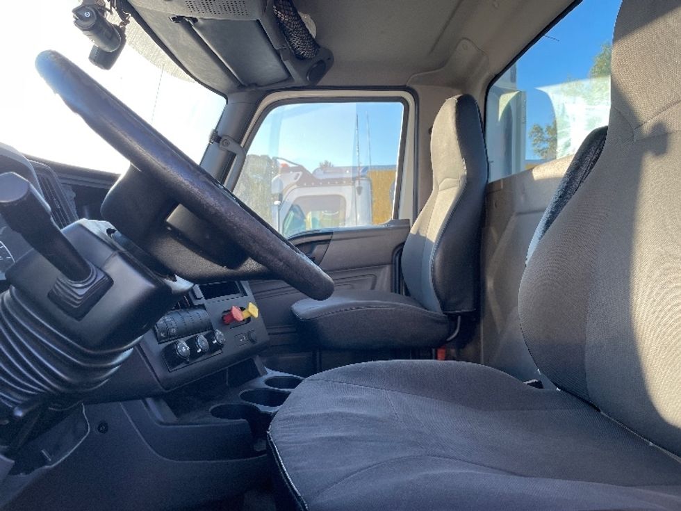 Day Cab Tractor-Heavy Duty Tractors-International-2019-LT625-Garden City-GA-272,558\n\t\tmiles-$ 30,250 - Image 10