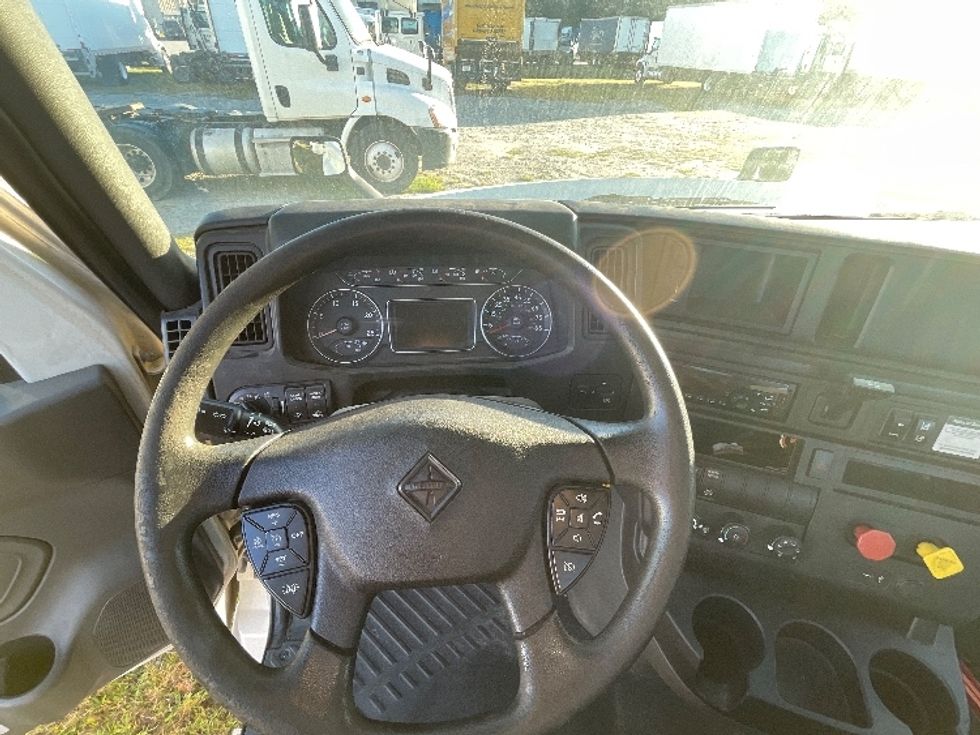 Day Cab Tractor-Heavy Duty Tractors-International-2019-LT625-Garden City-GA-272,558\n\t\tmiles-$ 30,250 - Image 11