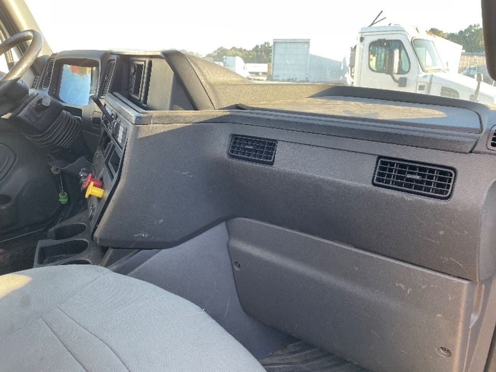 Day Cab Tractor-Heavy Duty Tractors-International-2019-LT625-Garden City-GA-272,558\n\t\tmiles-$ 30,250 - Image 13