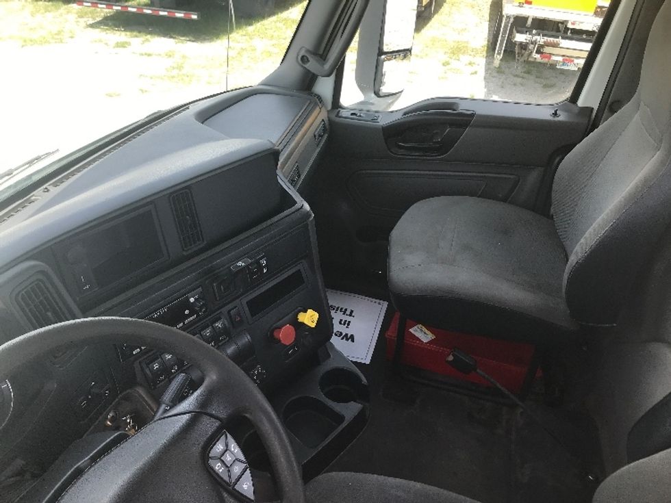 Day Cab Tractor-Heavy Duty Tractors-International-2019-LT625-Garden City-GA-492,498\n\t\tmiles-$ 22,750 - Image 10