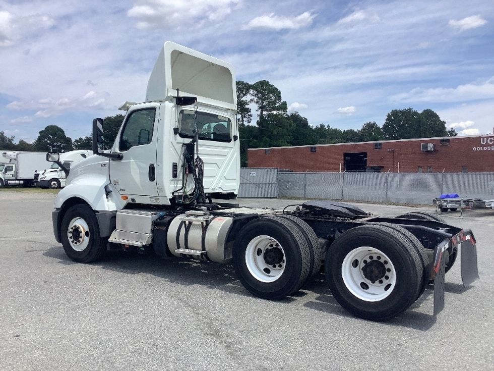 Day Cab Tractor-Heavy Duty Tractors-International-2019-LT625-Goldsboro-NC-368,909\n\t\tmiles-$ 27,750 - Image 5