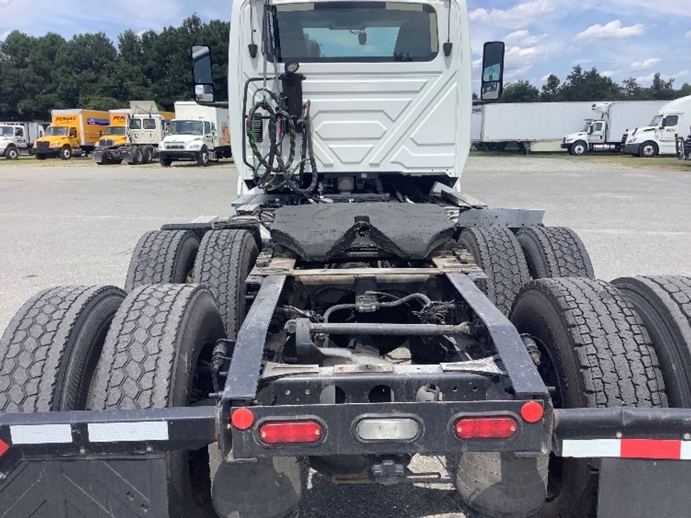 Day Cab Tractor-Heavy Duty Tractors-International-2019-LT625-Goldsboro-NC-368,909\n\t\tmiles-$ 27,750 - Image 6