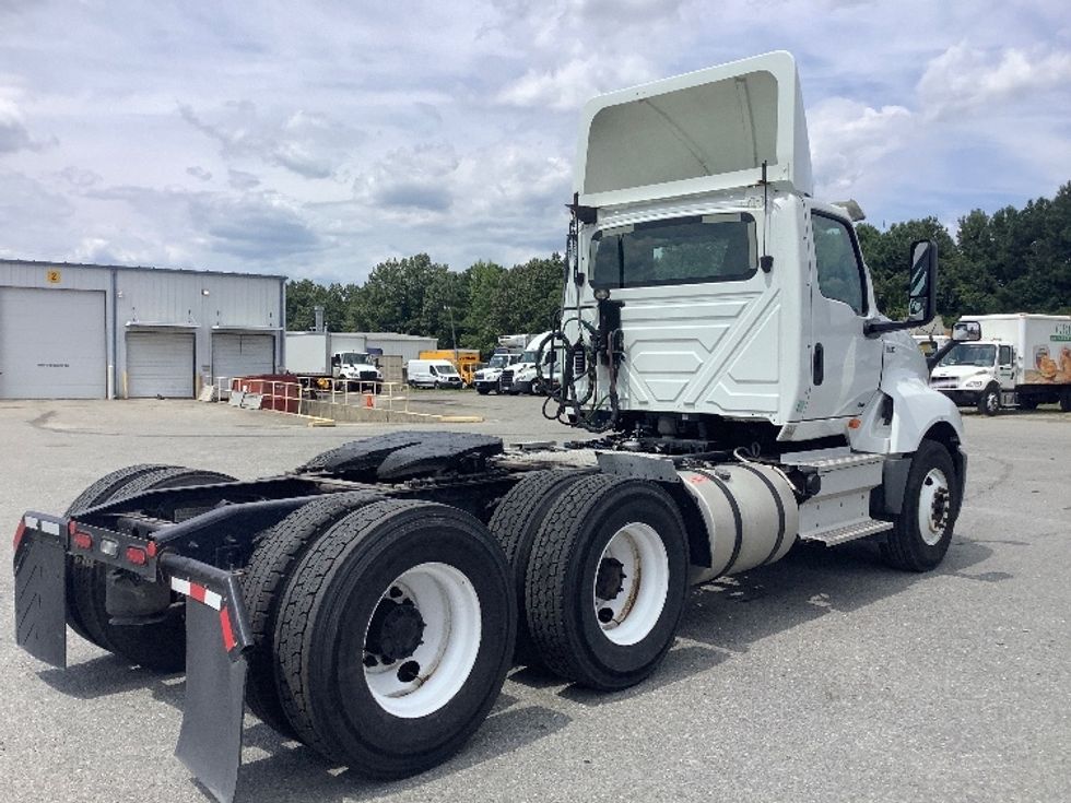 Day Cab Tractor-Heavy Duty Tractors-International-2019-LT625-Goldsboro-NC-368,909\n\t\tmiles-$ 27,750 - Image 7