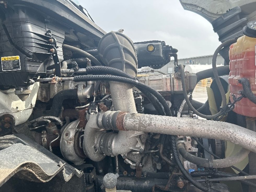 Day Cab Tractor-Heavy Duty Tractors-International-2019-LT625-Goshen-IN-171,476\n\t\tmiles-$ 24,500 - Image 14