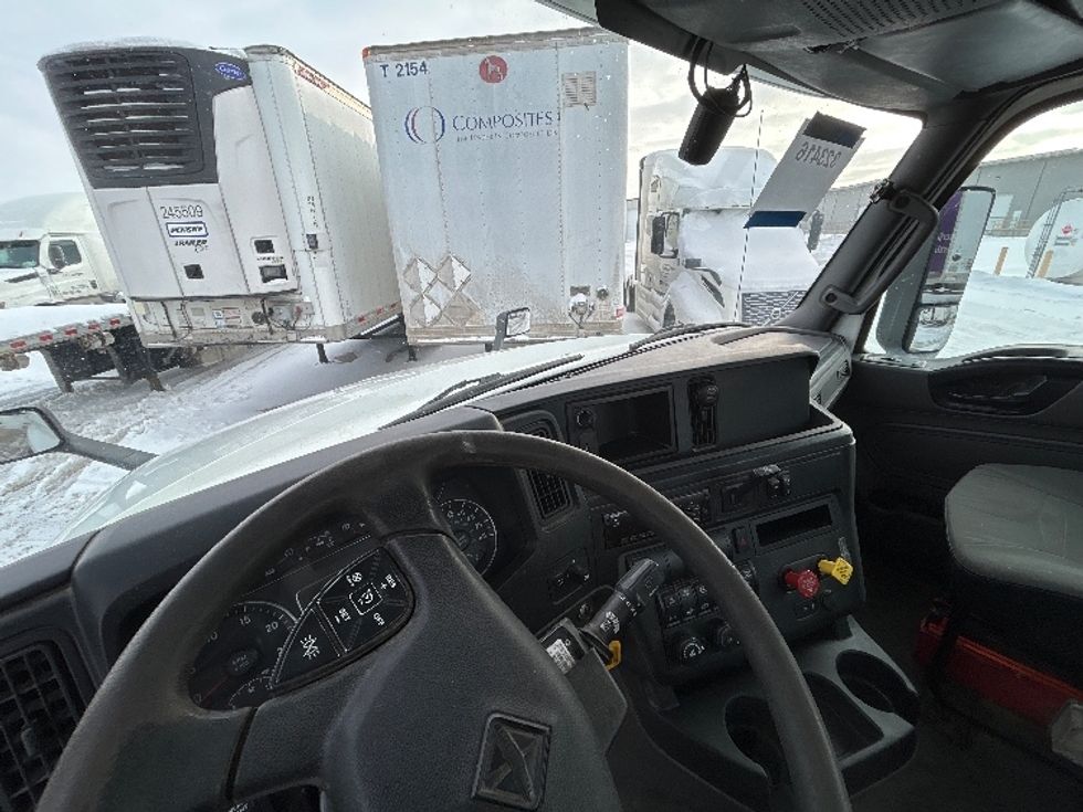 Day Cab Tractor-Heavy Duty Tractors-International-2019-LT625-Goshen-IN-473,700\n\t\tmiles-$ 20,000 - Image 10