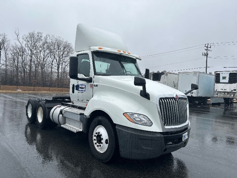 Day Cab Tractor-Heavy Duty Tractors-International-2019-LT625-Greensboro-NC-273,578\n\t\tmiles-$ 35,000 - Image 1