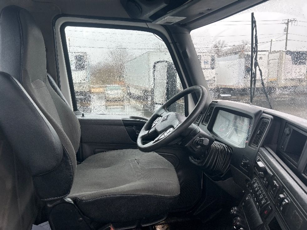 Day Cab Tractor-Heavy Duty Tractors-International-2019-LT625-Greensboro-NC-273,578\n\t\tmiles-$ 35,000 - Image 14