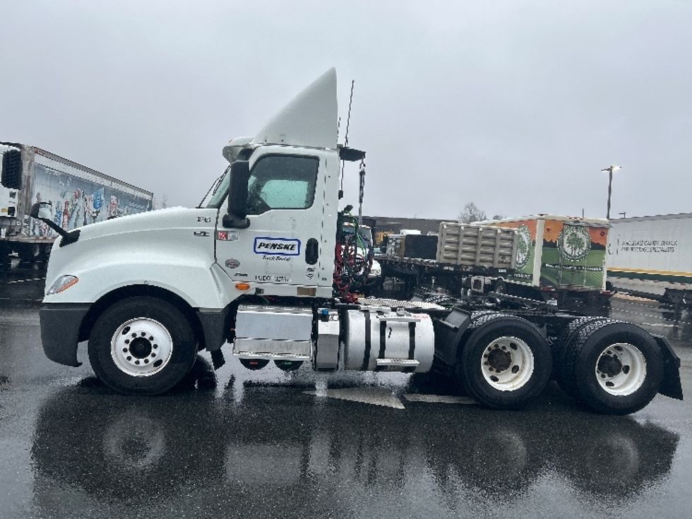 Day Cab Tractor-Heavy Duty Tractors-International-2019-LT625-Greensboro-NC-273,578\n\t\tmiles-$ 35,000 - Image 4