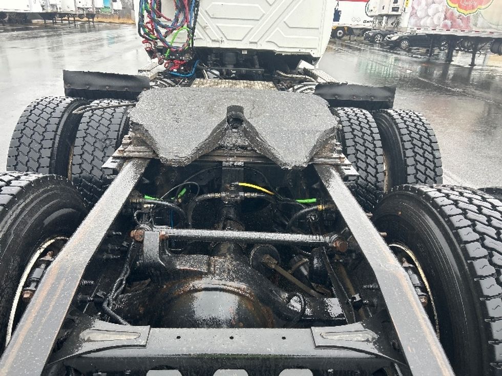 Day Cab Tractor-Heavy Duty Tractors-International-2019-LT625-Greensboro-NC-273,578\n\t\tmiles-$ 35,000 - Image 6