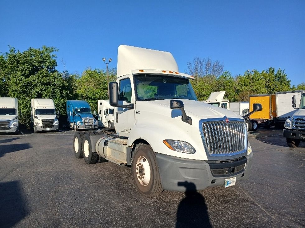 Day Cab Tractor-Heavy Duty Tractors-International-2019-LT625-Greensboro-NC-348,114\n\t\tmiles-$ 27,750 - Image 1