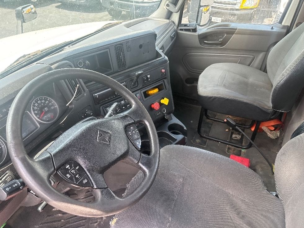 Day Cab Tractor-Heavy Duty Tractors-International-2019-LT625-Greensboro-NC-577,282\n\t\tmiles-$ 22,750 - Image 10