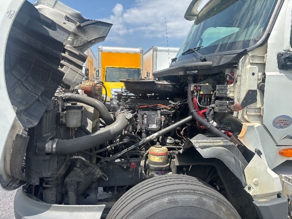 Day Cab Tractor-Heavy Duty Tractors-International-2019-LT625-Greensboro-NC-577,282\n\t\tmiles-$ 22,750 - Image 16