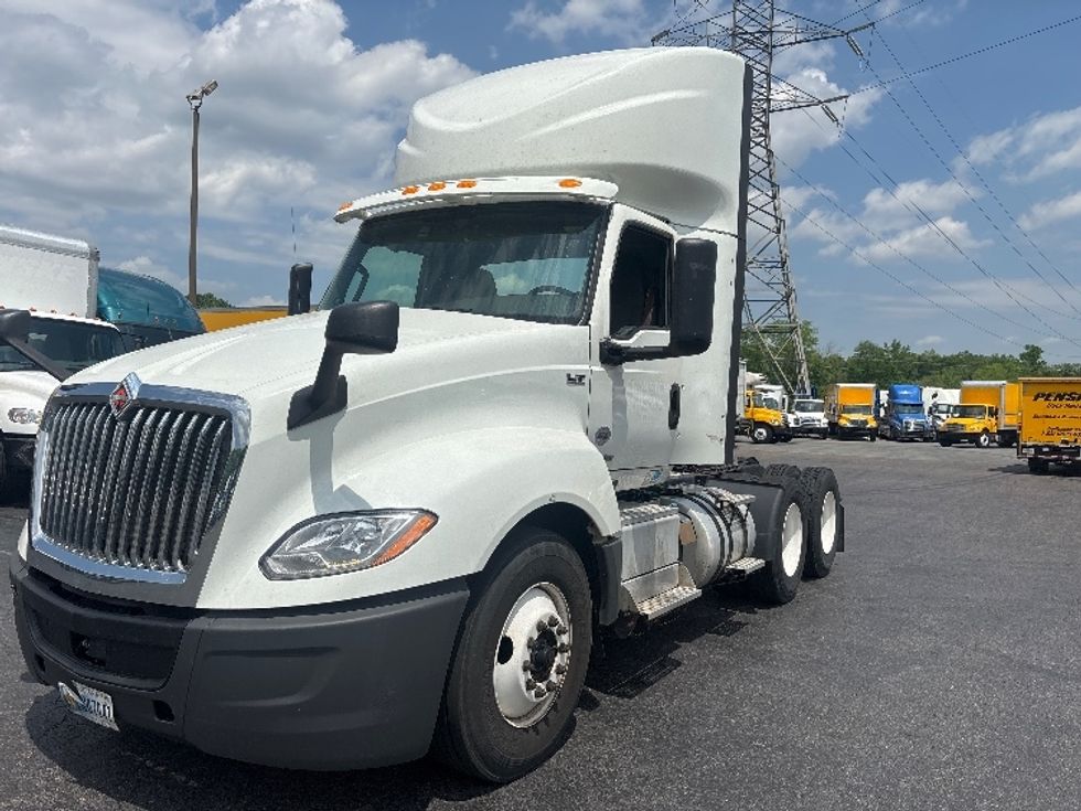 Day Cab Tractor-Heavy Duty Tractors-International-2019-LT625-Greensboro-NC-577,282\n\t\tmiles-$ 22,750 - Image 3