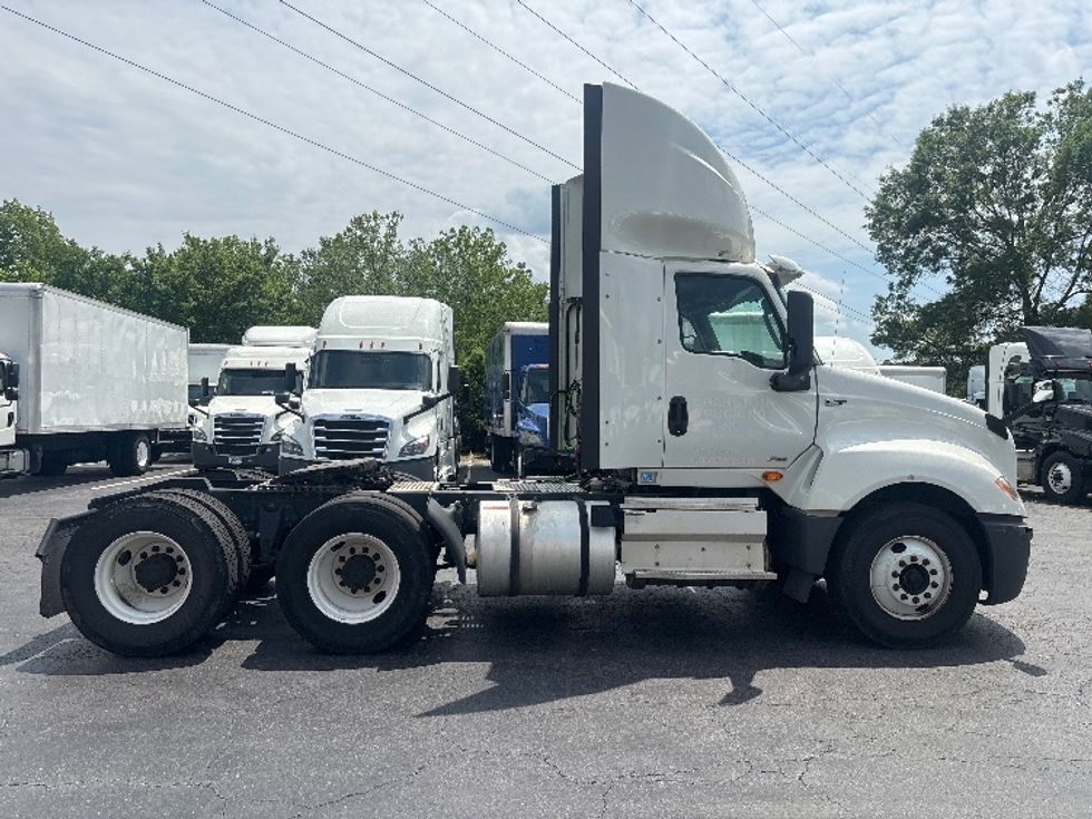 Day Cab Tractor-Heavy Duty Tractors-International-2019-LT625-Greensboro-NC-577,282\n\t\tmiles-$ 22,750 - Image 8