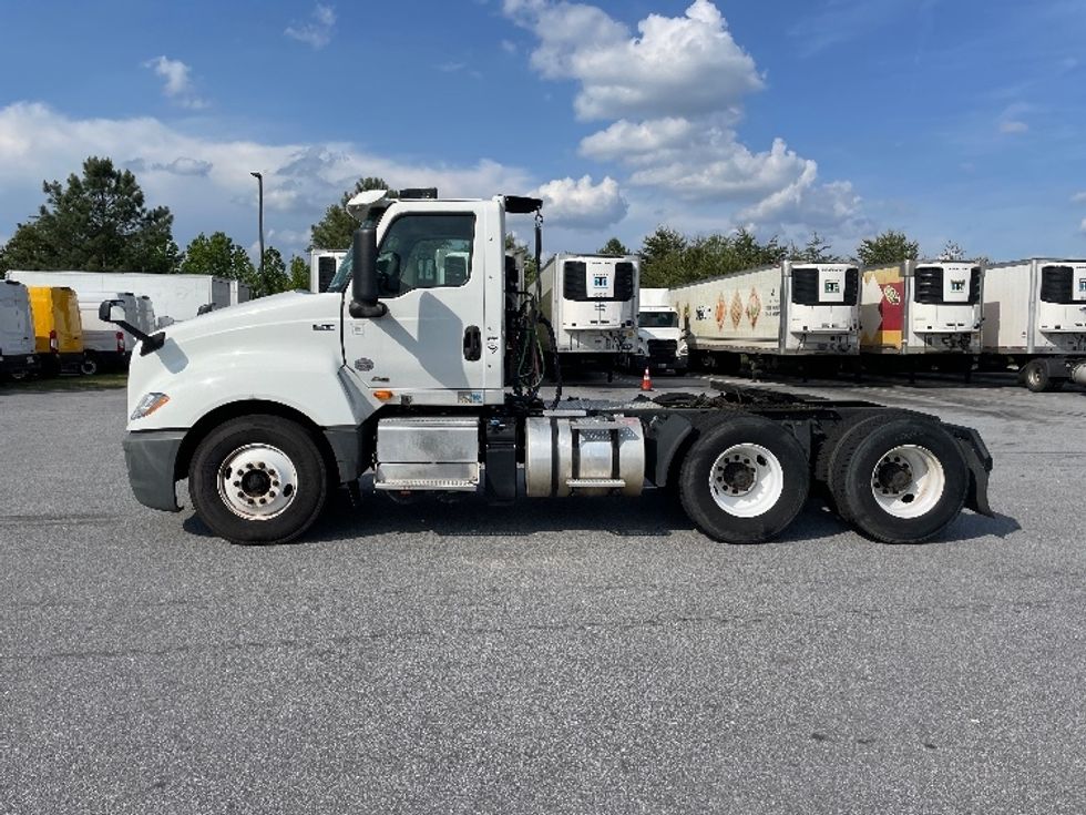 Day Cab Tractor-Heavy Duty Tractors-International-2019-LT625-Greenville-SC-150,555\n\t\tmiles-$ 31,250 - Image 4