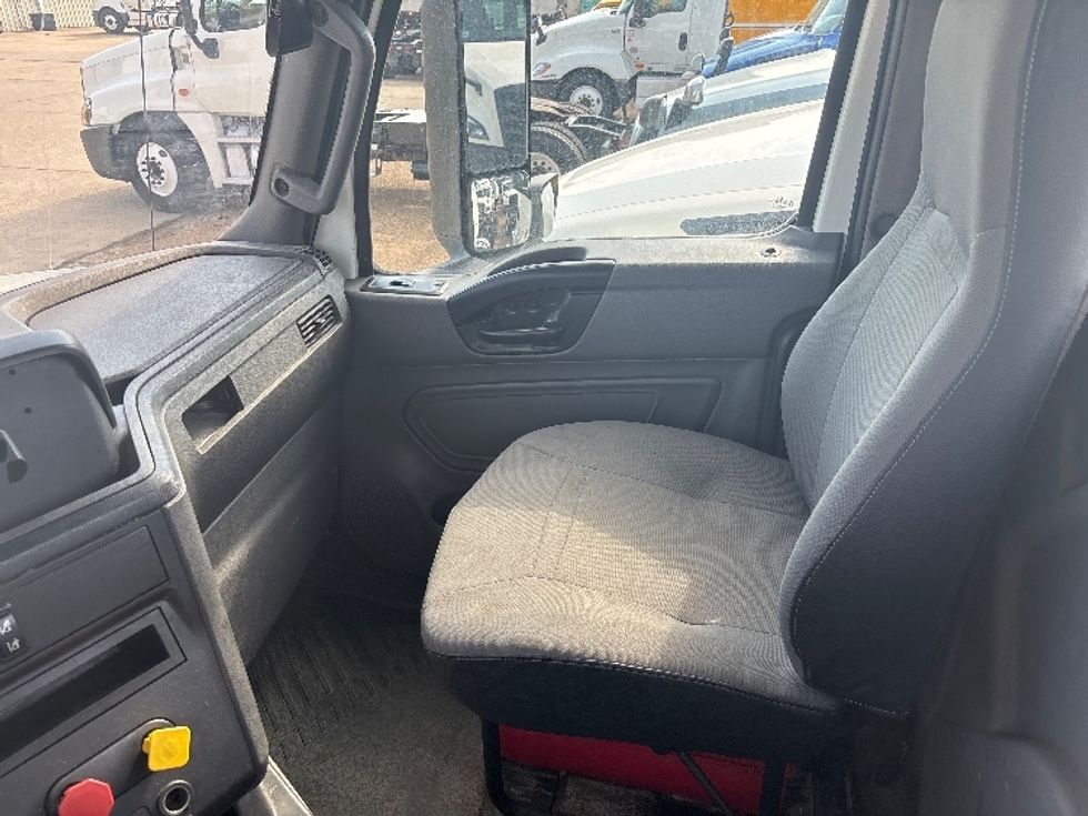 Day Cab Tractor-Heavy Duty Tractors-International-2019-LT625-Hammond-LA-265,285\n\t\tmiles-$ 34,000 - Image 10